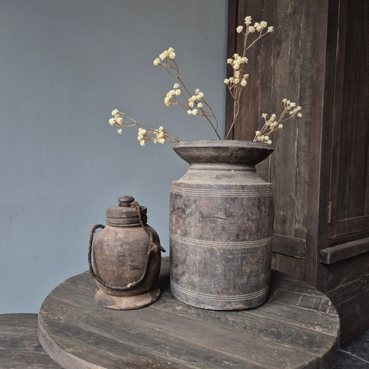 Oud houten kruik nr. 123 (rechts)