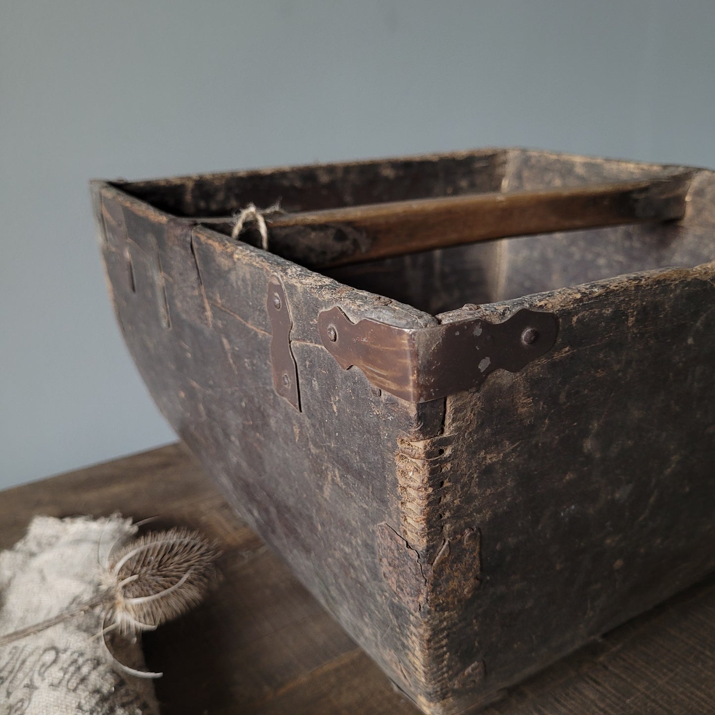 Uniek oud houten rijstbak met handvat nr. 1