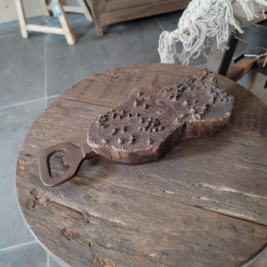 Houten batik flesopener