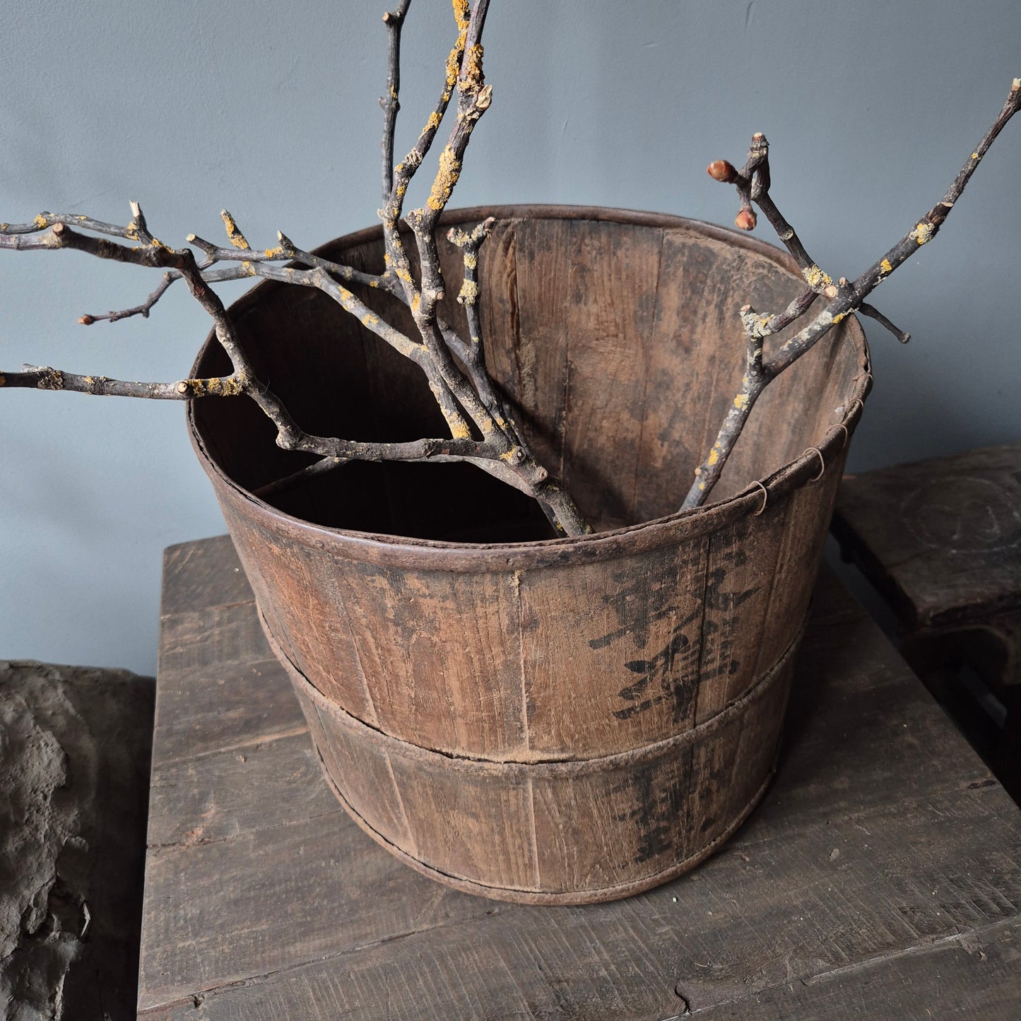 Houten pot | kruik met ijzeren beslag nr. 3