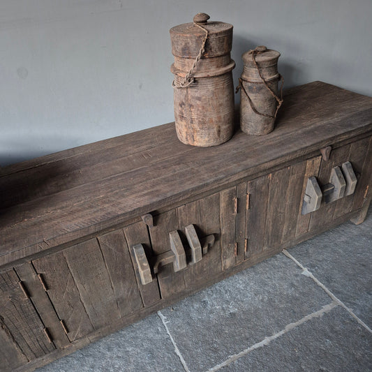 Landelijk tv meubel 210cm | schuifslot | driftwood
