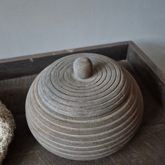 Houten pot met deksel
