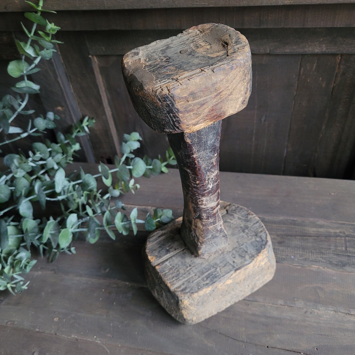 Uniek oud houten kandelaar