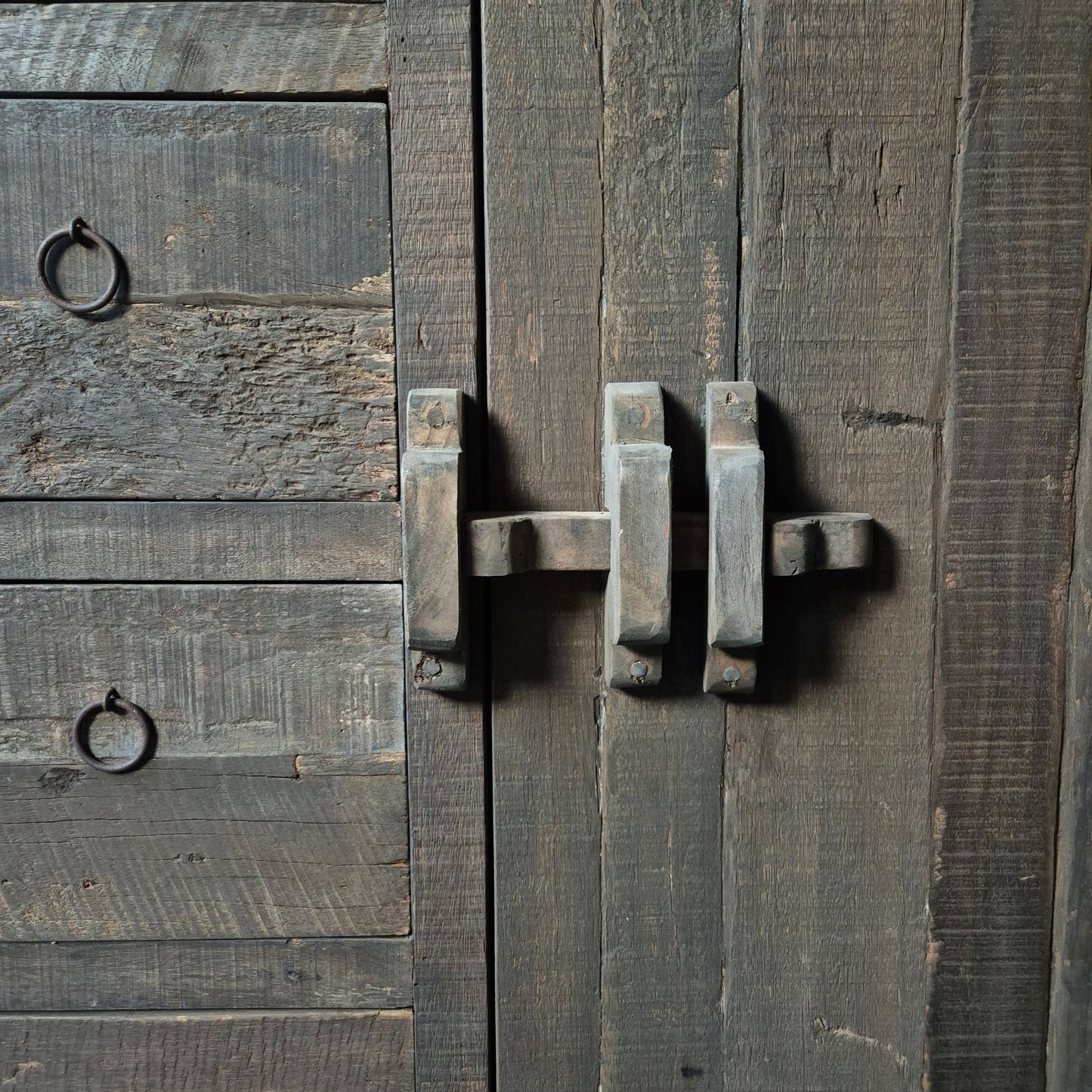 Dressoir | kast driftwood schuifslot 8 lades