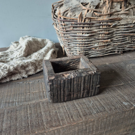 Uniek oud houten schaaltje nr. 5