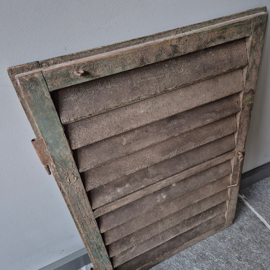 Uniek oud houten luik