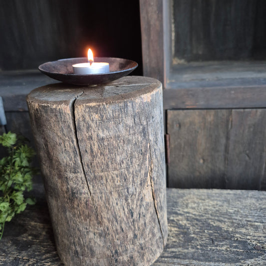 Oud houten kandelaar nr. 1