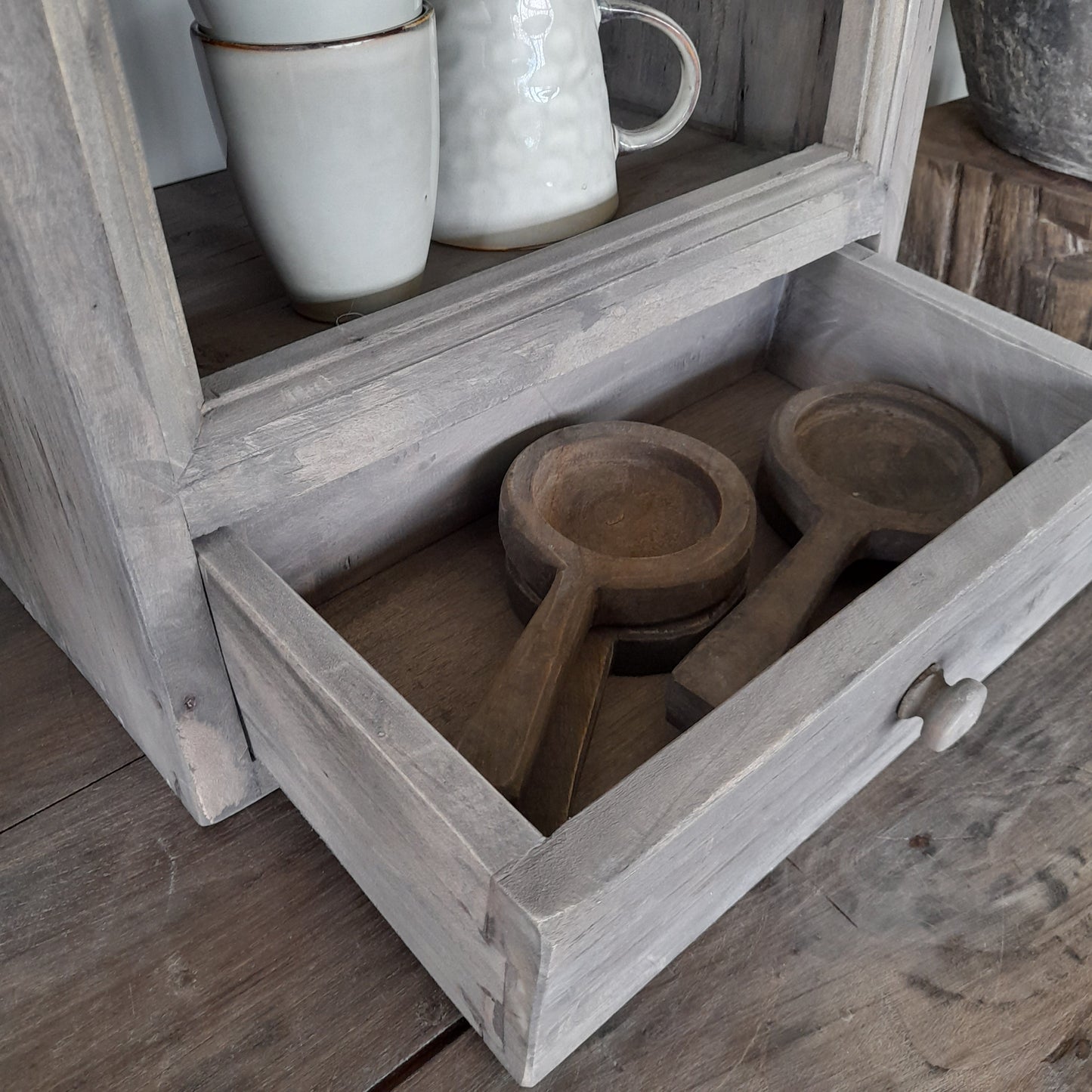 Houten gruttersbak met lade