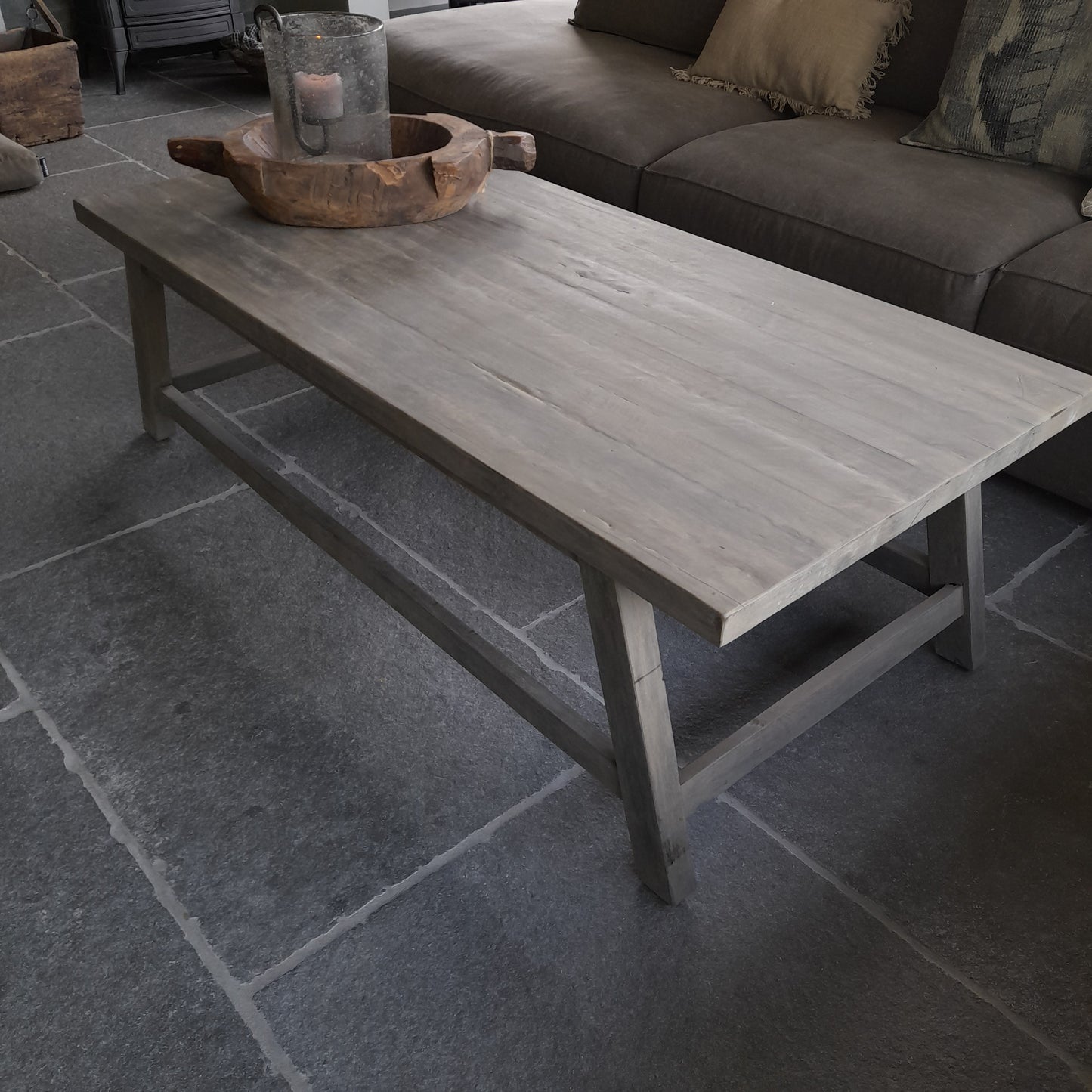 Salontafel hout sober vergrijsd (bestelbaar)
