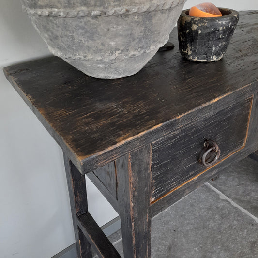 Sidetable China oud zwart 2 lades