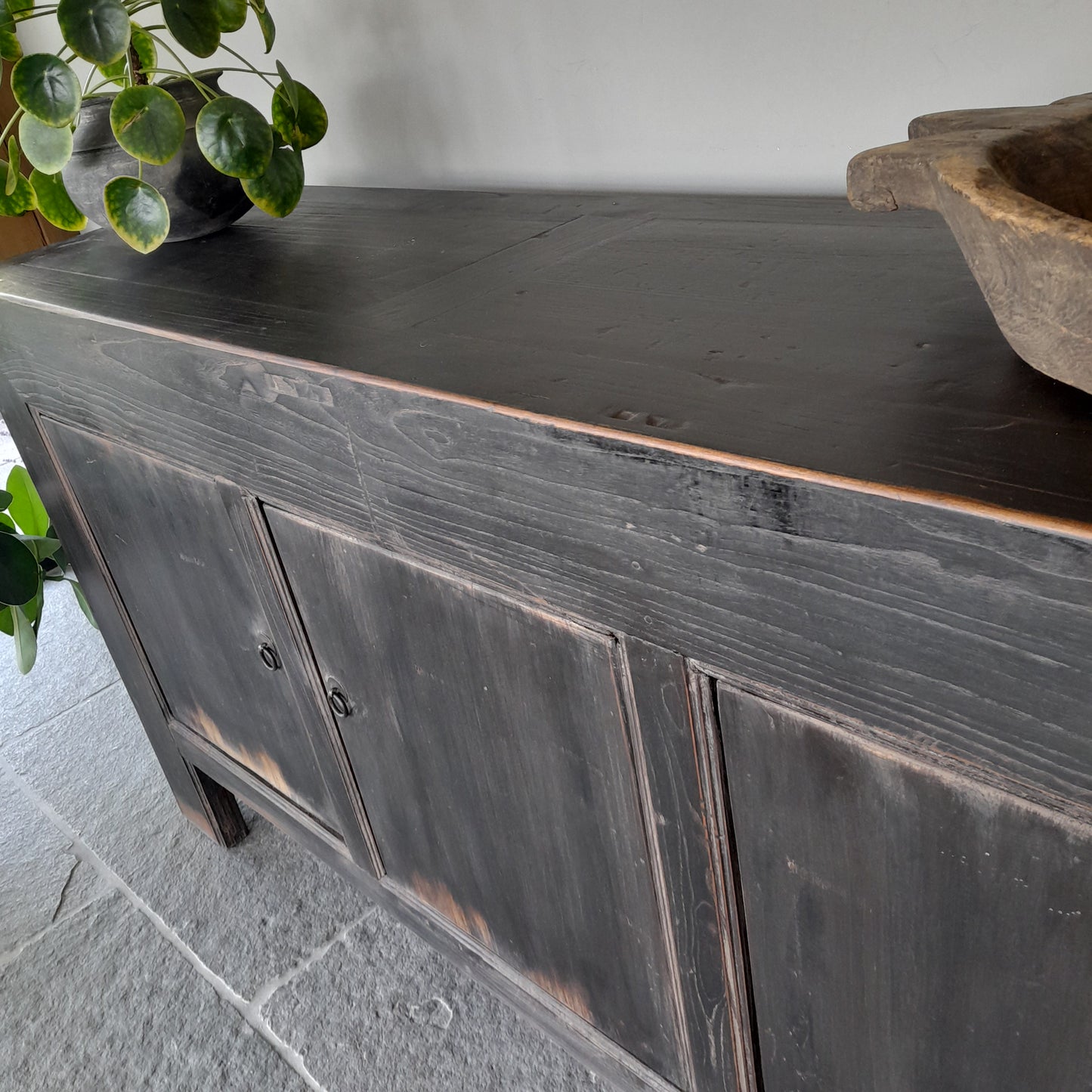 Dressoir Chinees oud zwart 4-deur