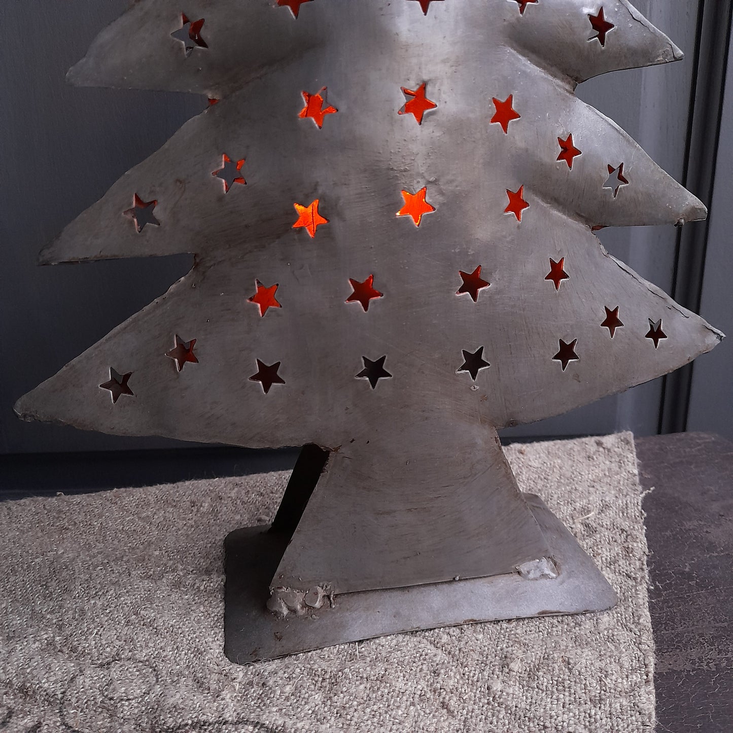 Kerstboom met deurtje voor theelicht ijzer