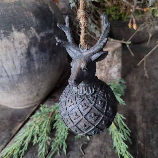Rendier ornament aan touw
