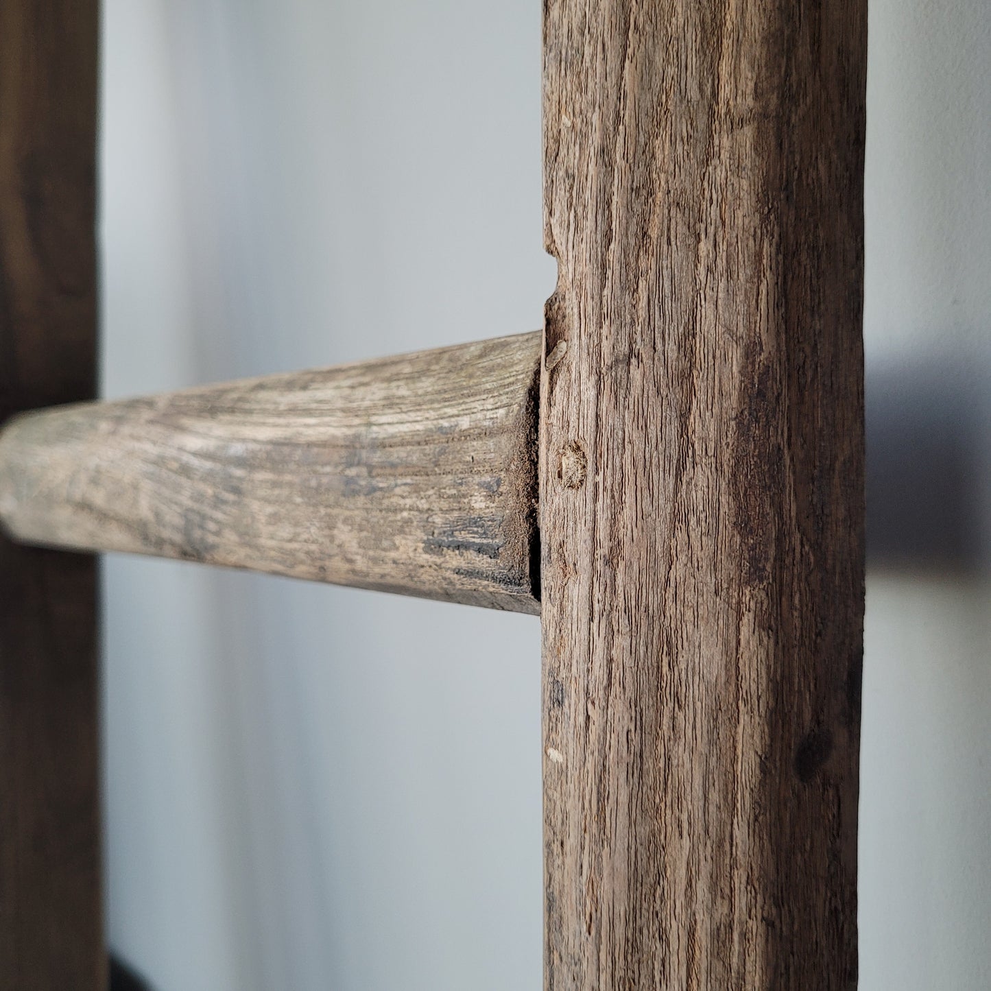 Oud houten ladder