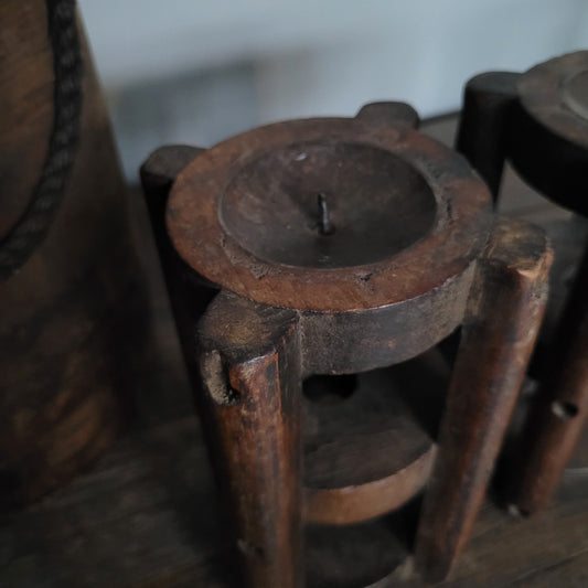 Spoel kandelaar oud hout