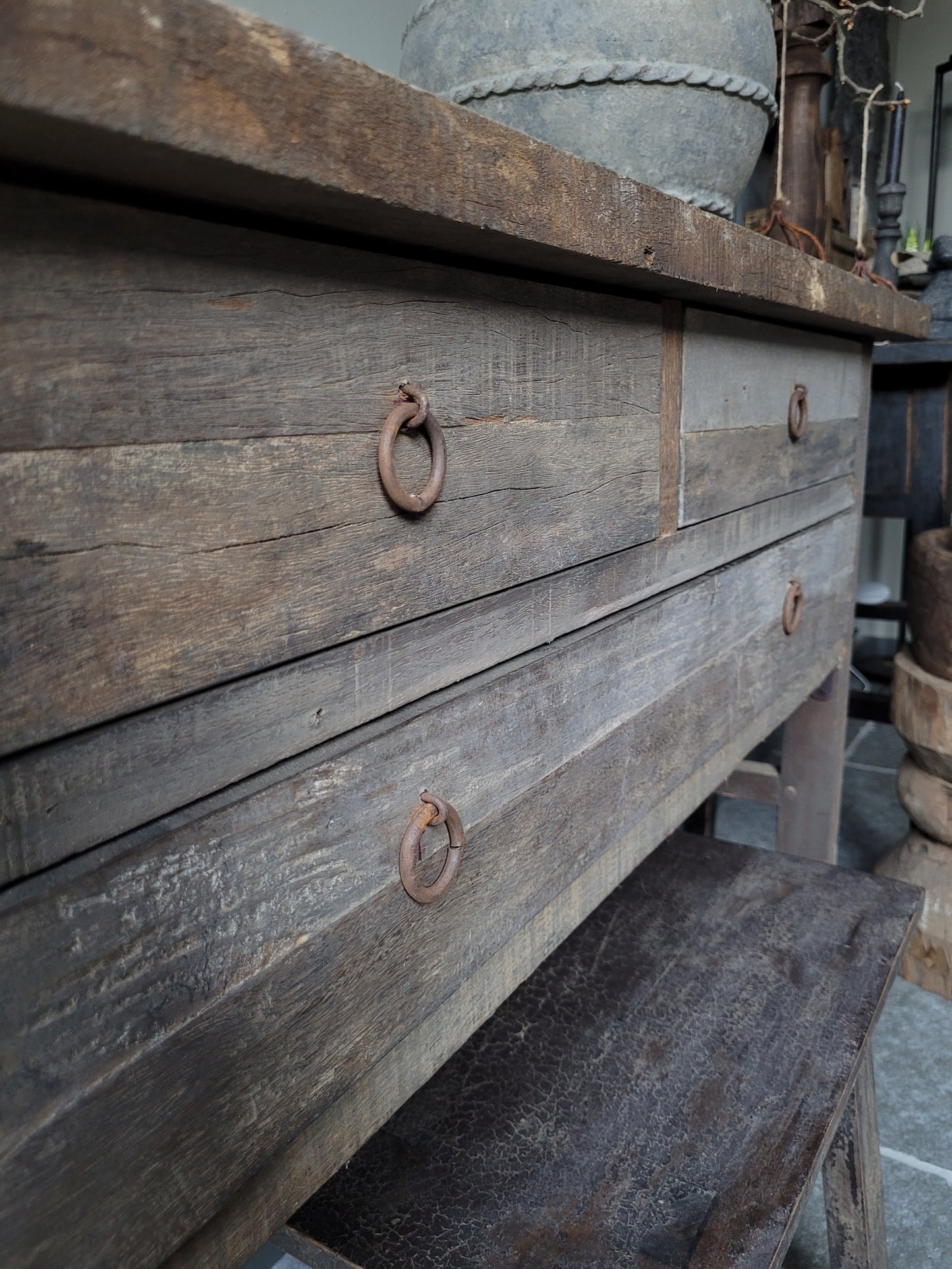 Sidetable Driftwood oud hout sober 3 lades