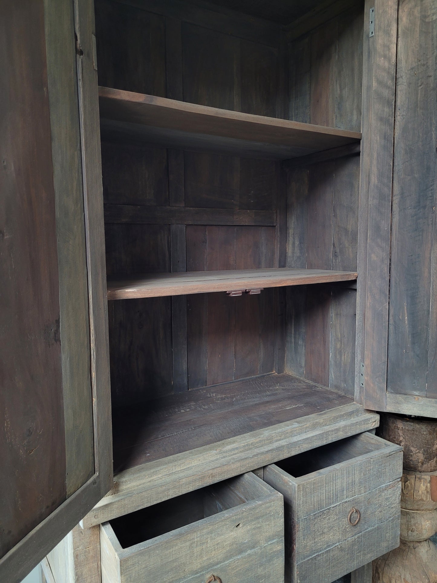 Kast oud hout driftwood 2-deurs sober