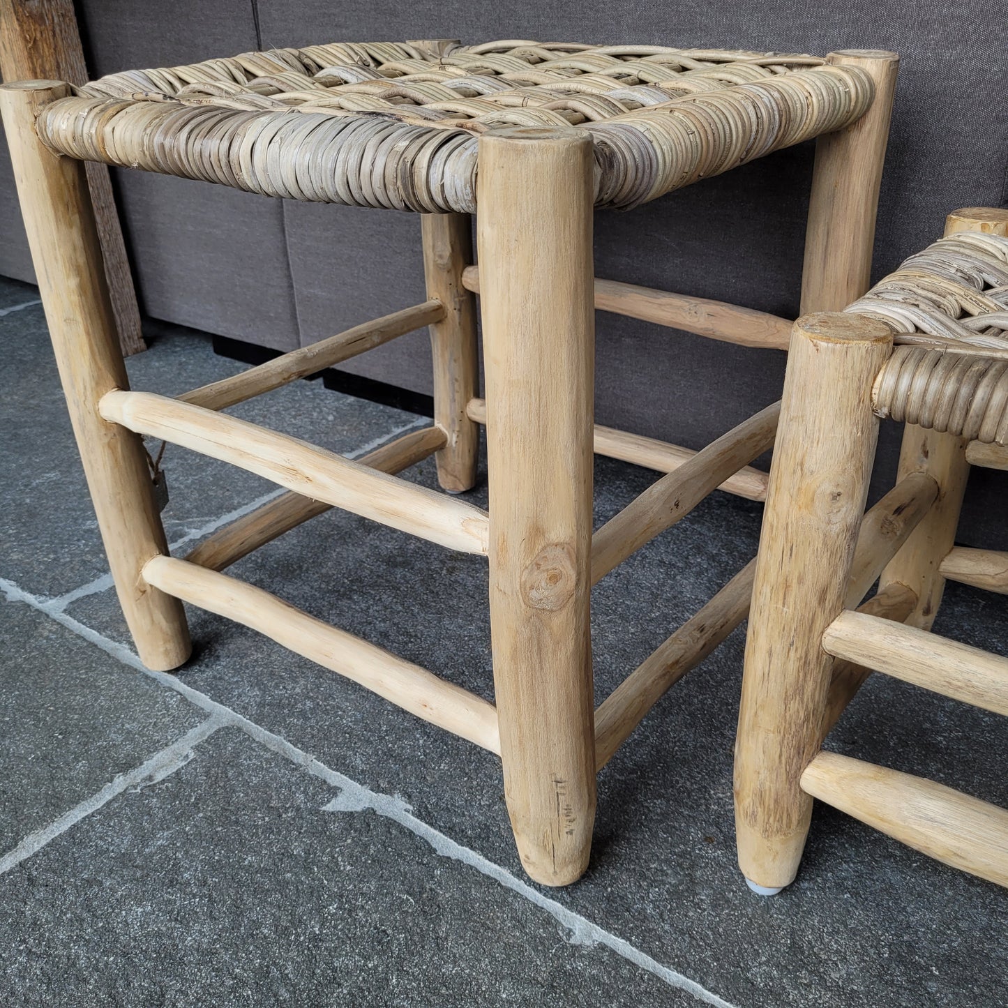Rotan bijzettafel | kruk M