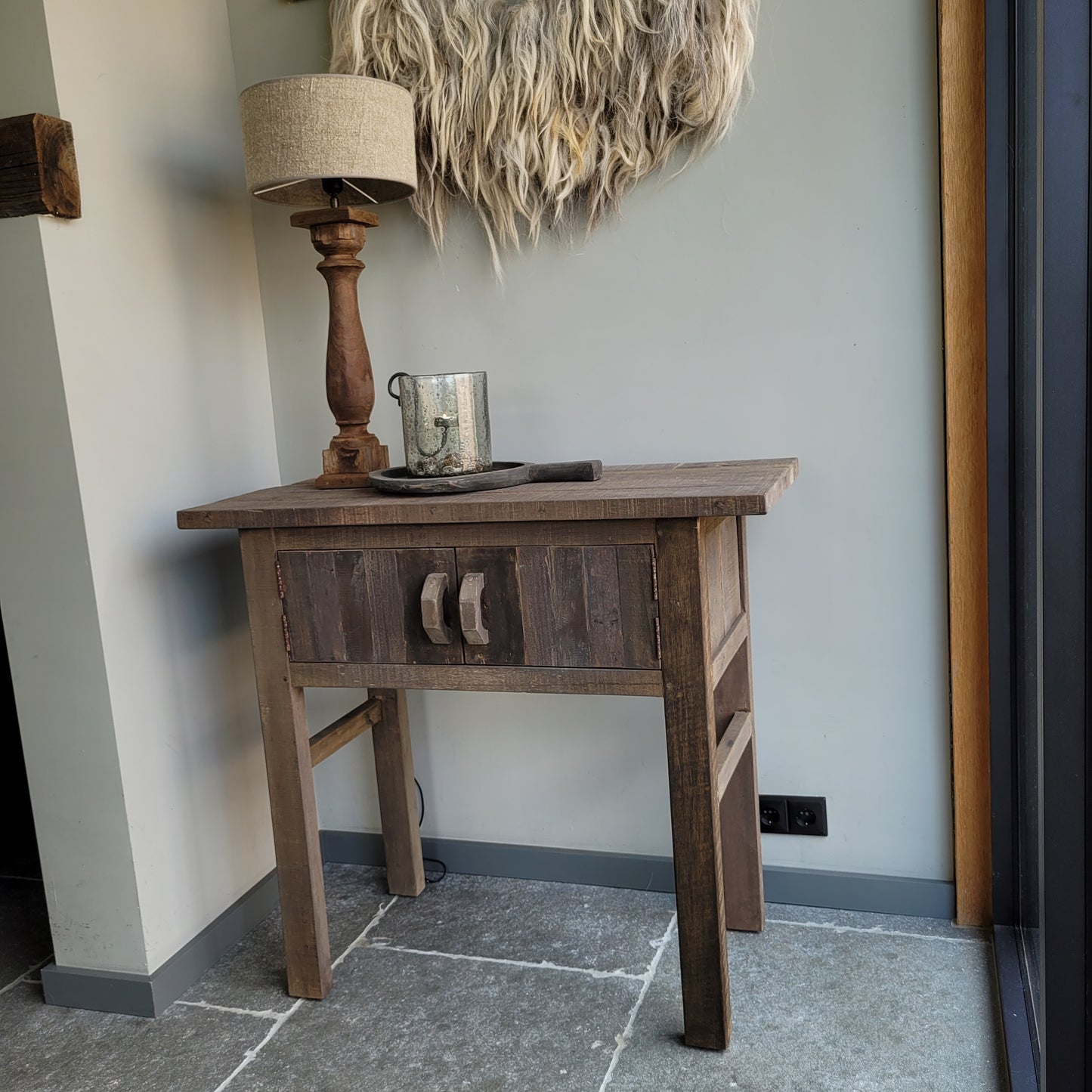 Sidetable 2-deurs oud hout Driftwood