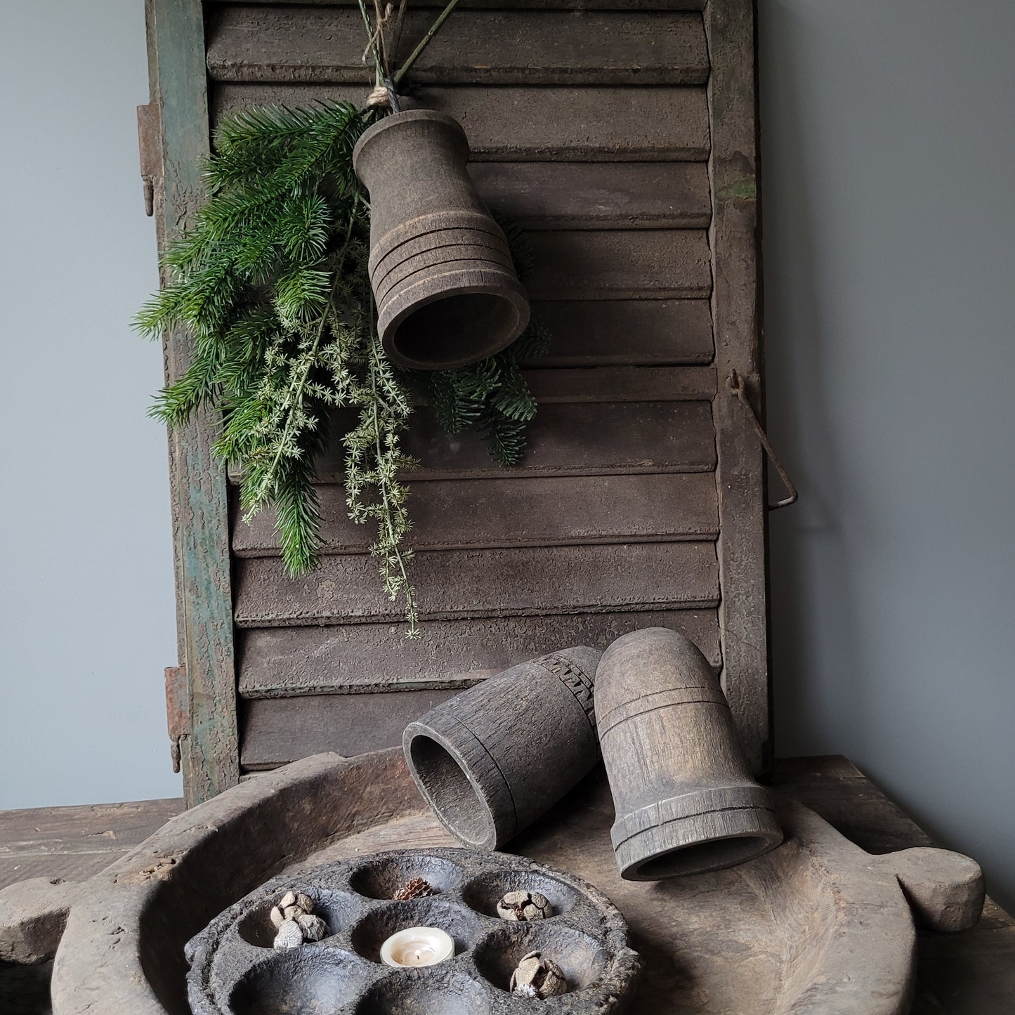 Houten kerstklok aan touw