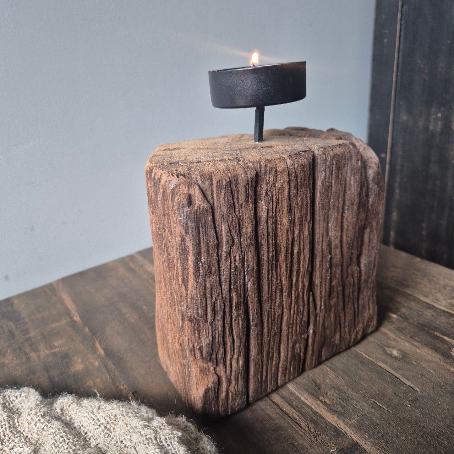 Kandelaar hout nr. 1