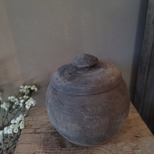 Houten pot met deksel