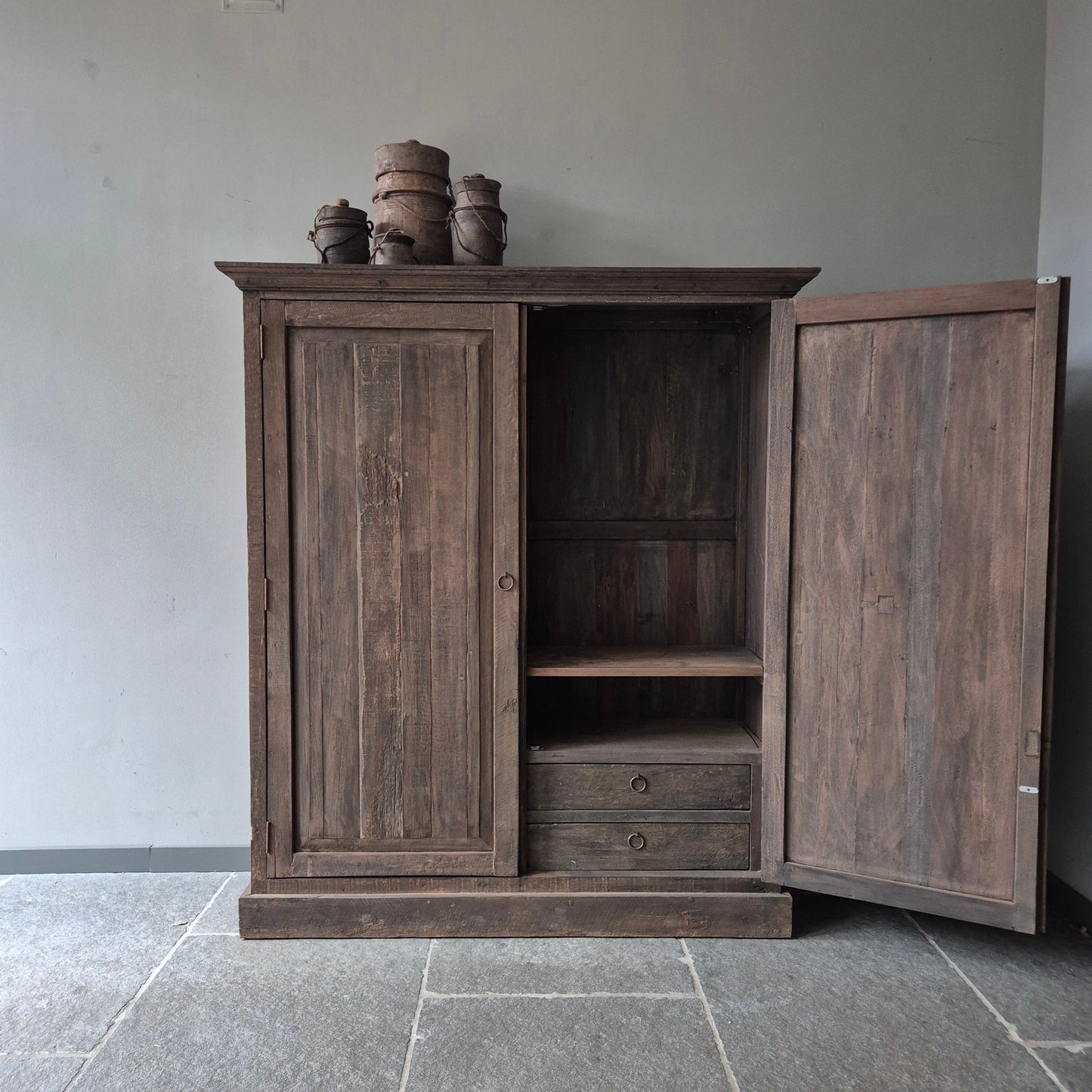 Landelijke tv kast | met lades | driftwood