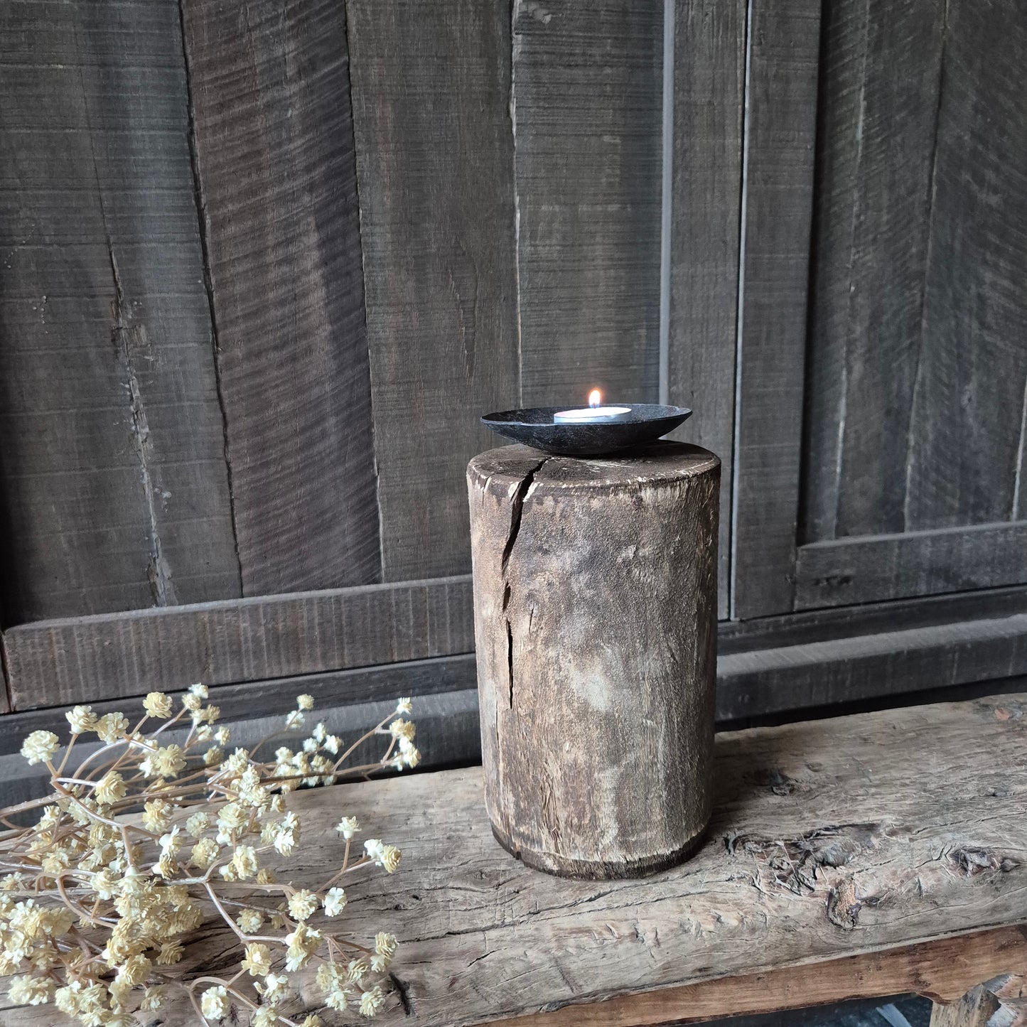 Uniek oud houten kandelaar nr. 15