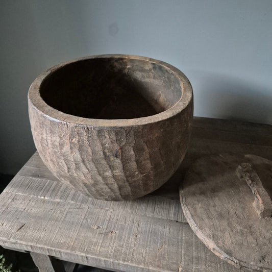 Oud houten bak met deksel nr. 3
