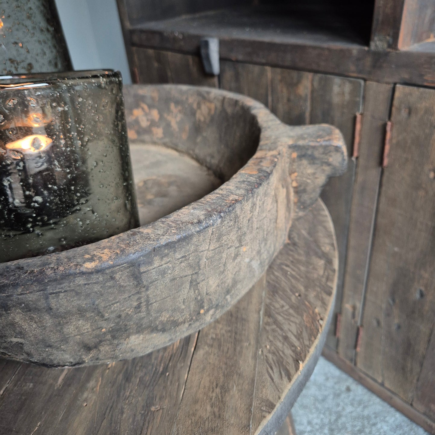 Oud houten schaal met handvat XL nr. 31