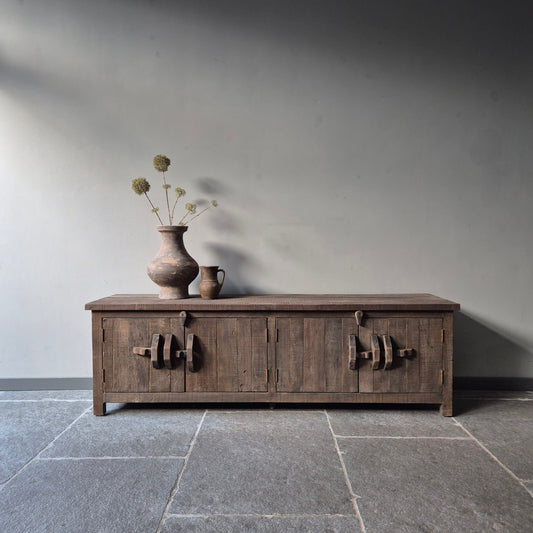 Landelijk tv meubel 180cm | schuifslot | driftwood