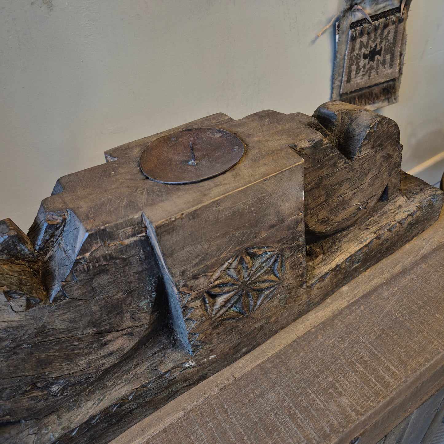 Uniek oud houten ornament nr. 2