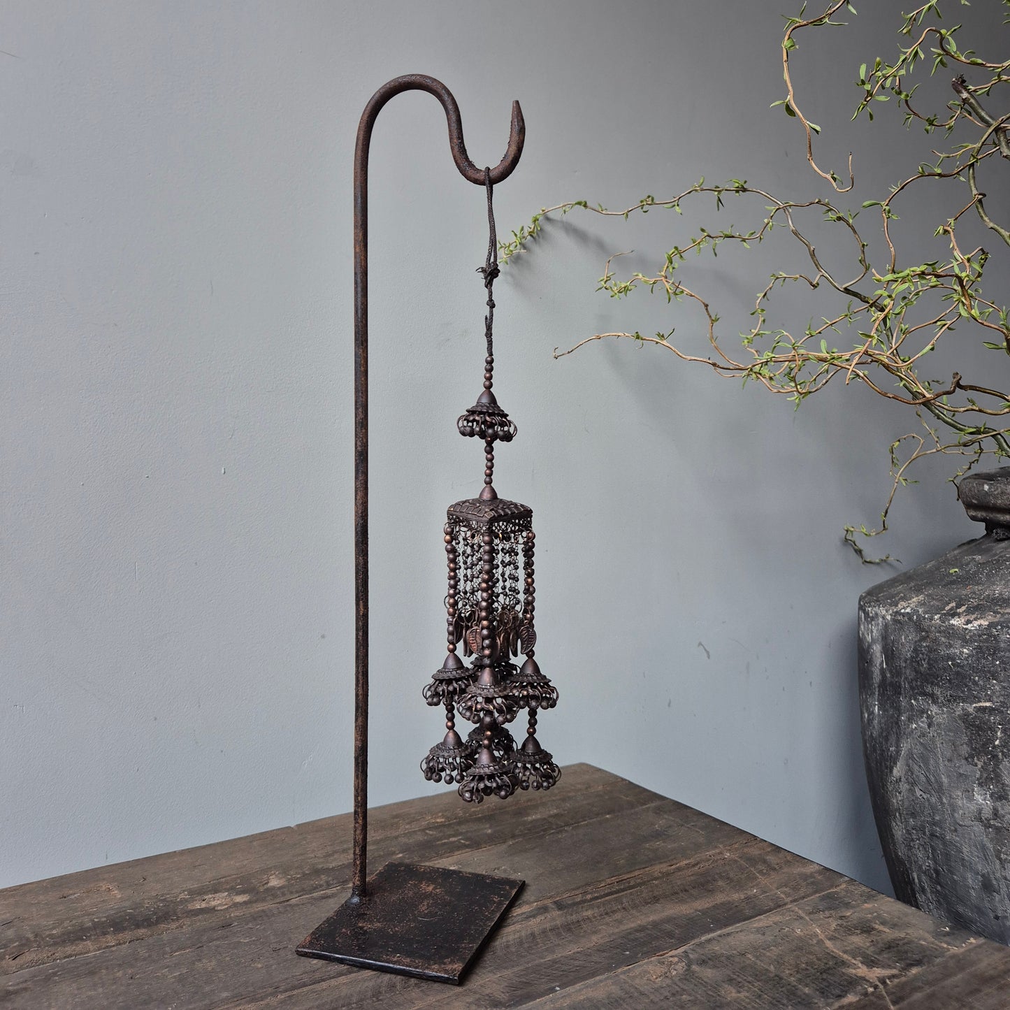 Ijzeren statief met hanger vierkant