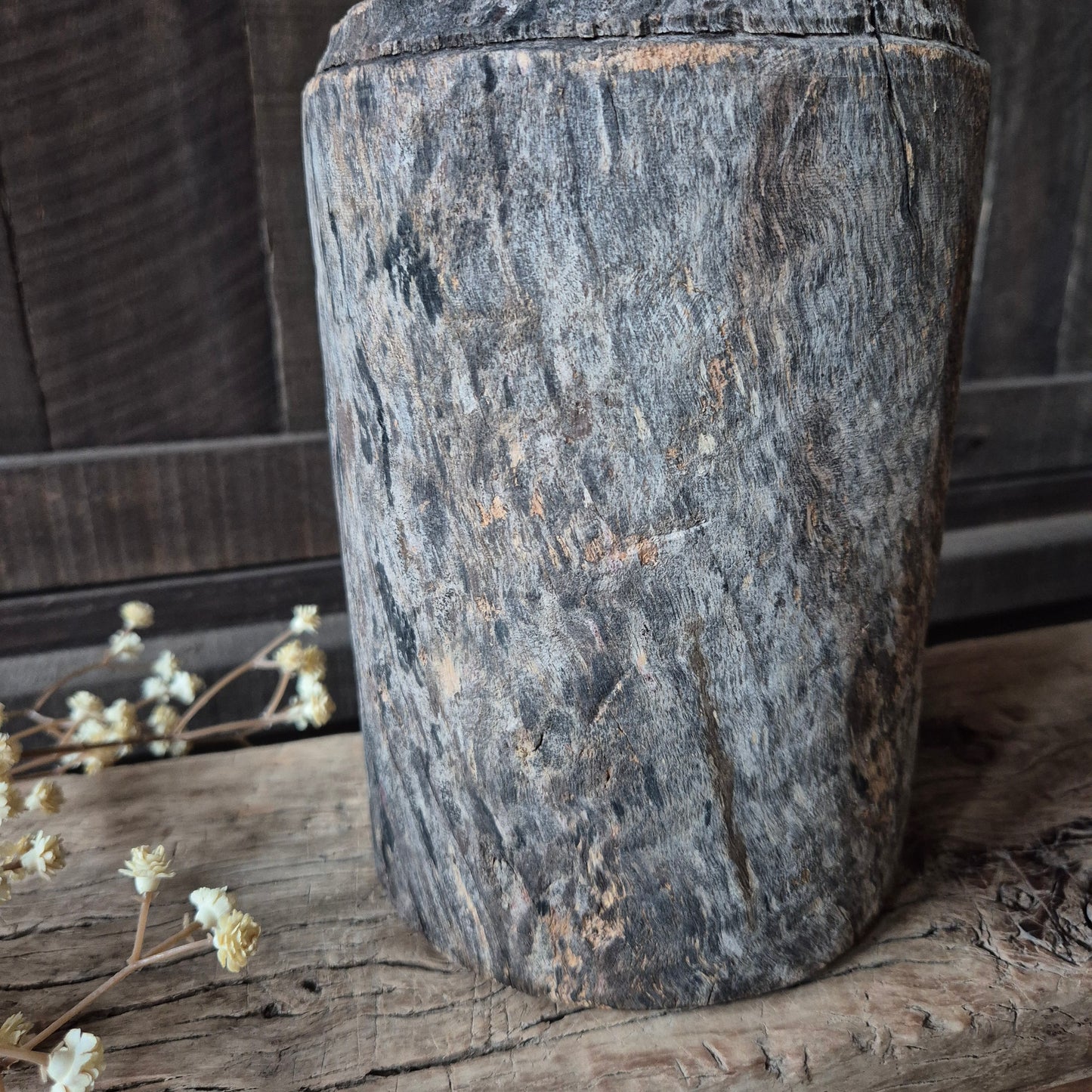 Uniek oud houten kandelaar nr. 17