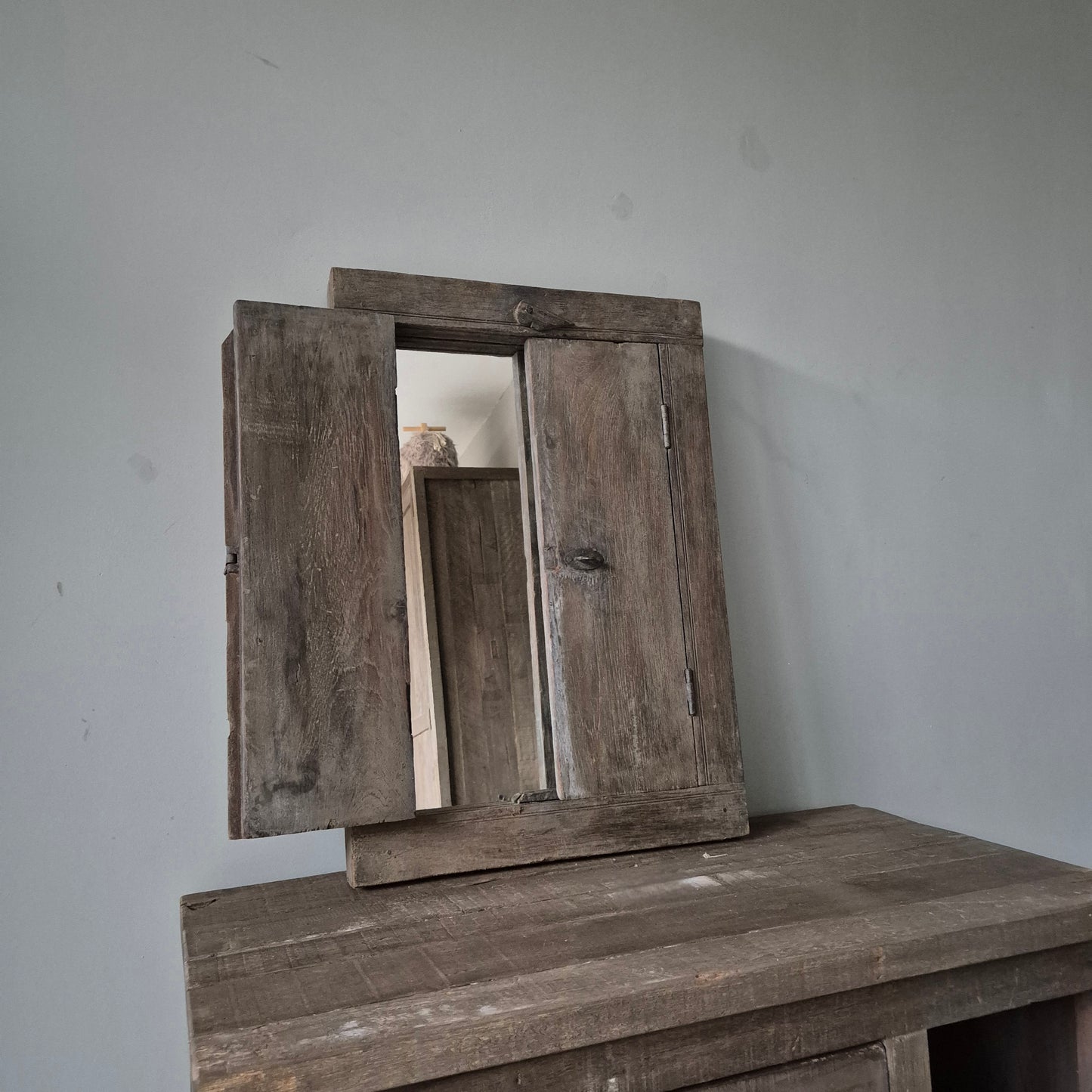 Spiegel | uniek oud houten luik