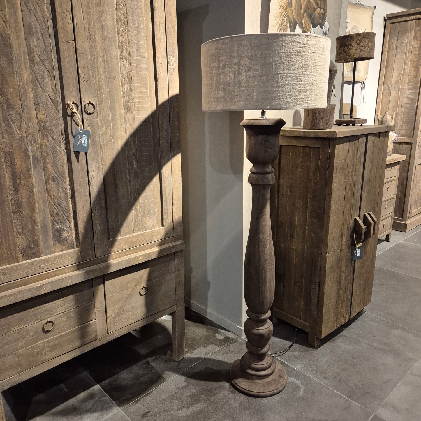 Houten baluster vloerlamp incl. shabby kap