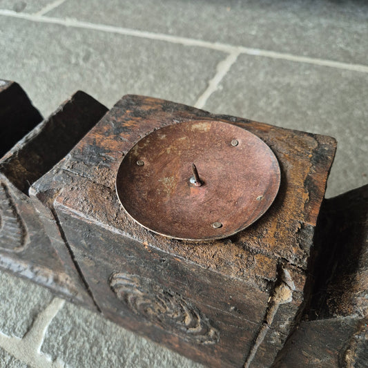 Uniek oud houten ornament nr. 6