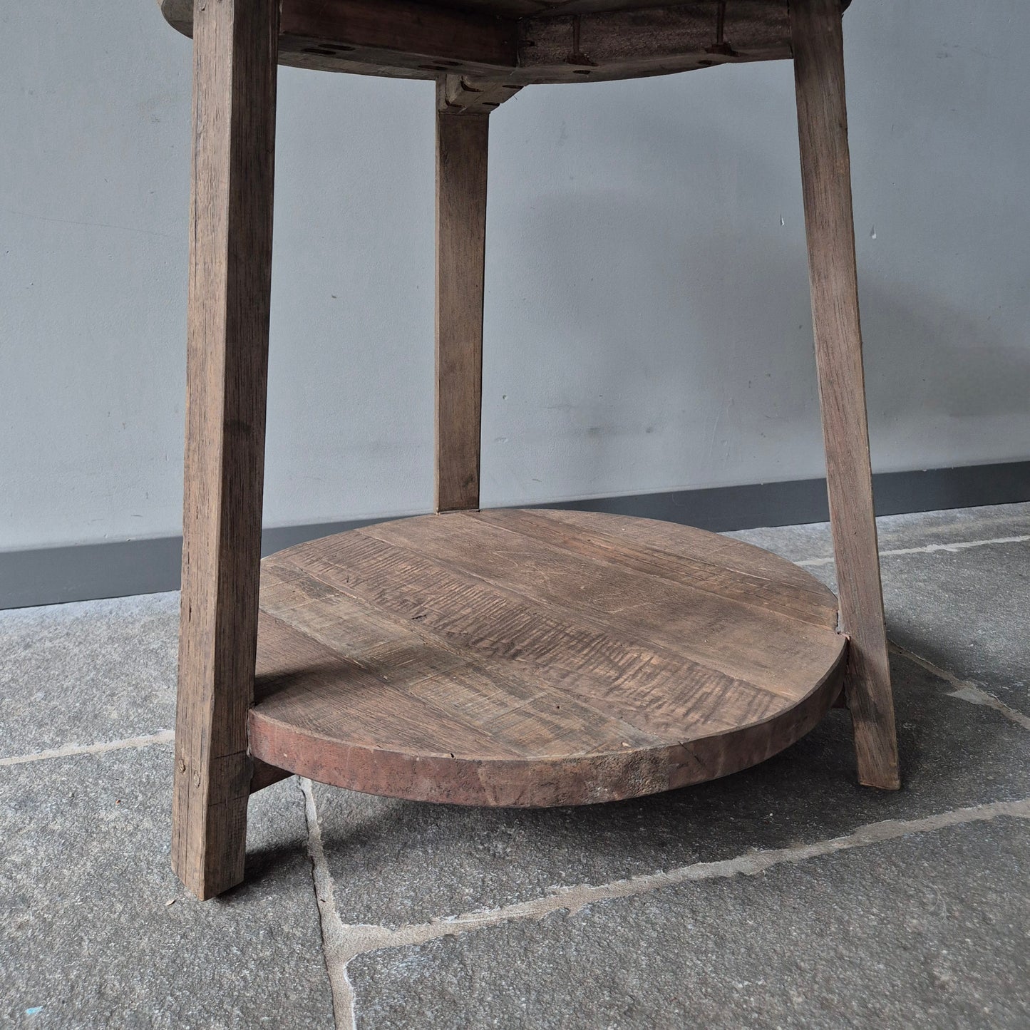 Landelijke bijzettafel rond | met onderblad | Driftwood