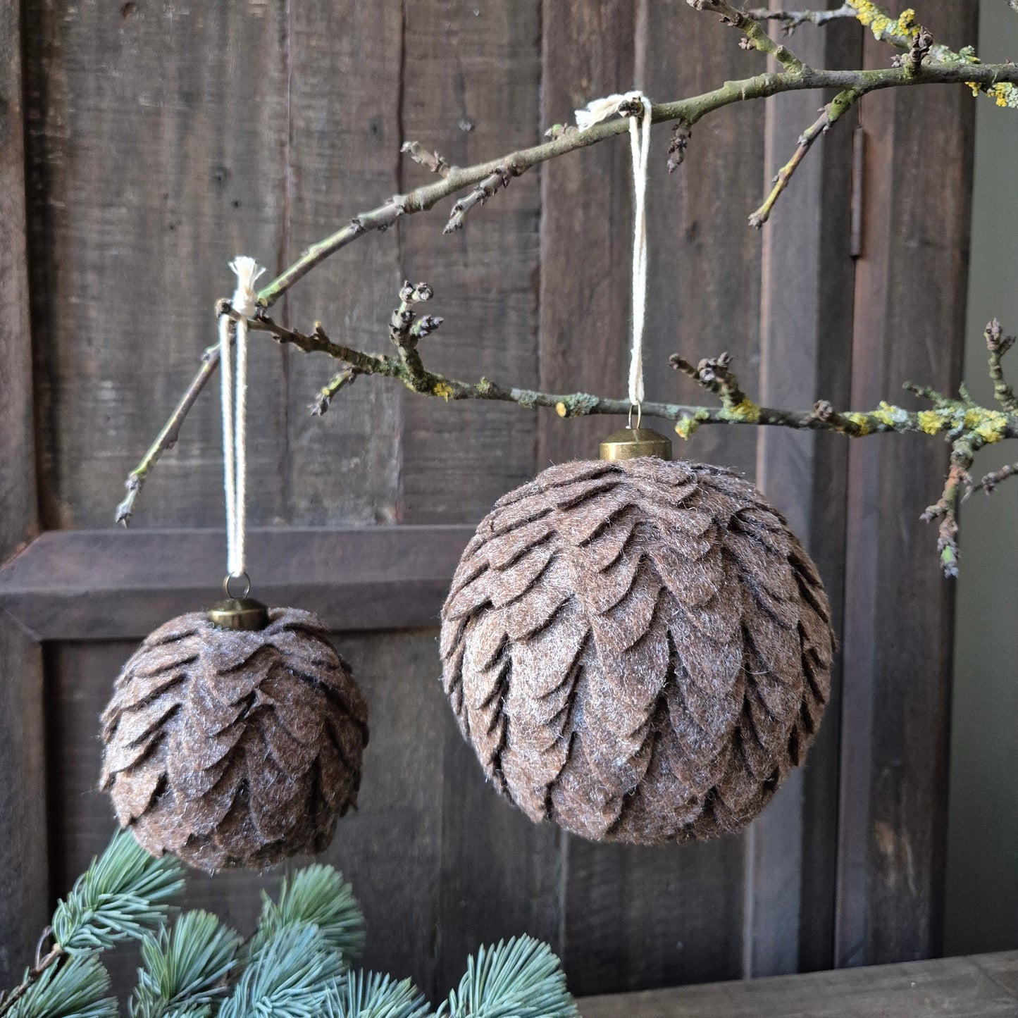 Kerstbal Mari | bruin 12cm