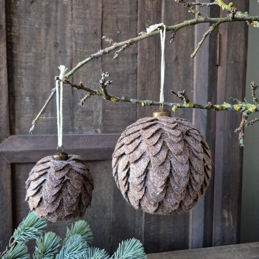 Kerstbal Mari | bruin 12cm