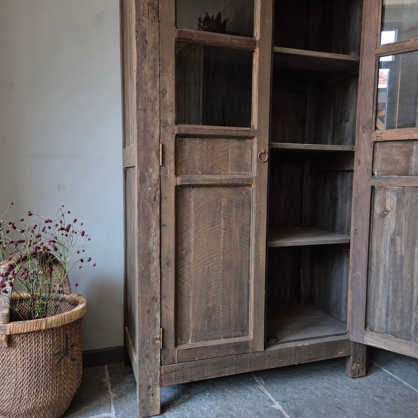 Vitrinekast | buffetkast driftwood 2-deurs