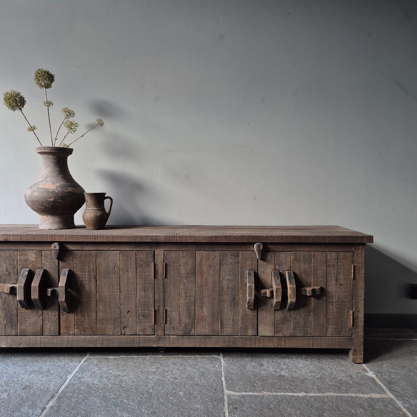 Landelijk tv meubel 180cm | schuifslot | driftwood