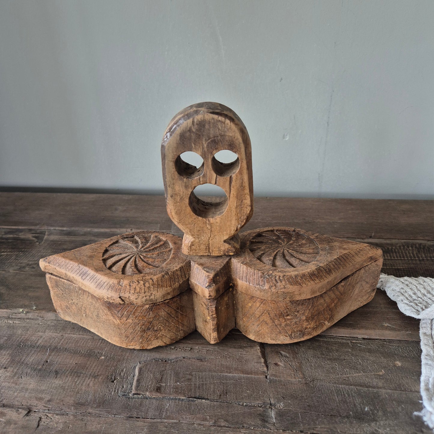 Oud houten spicebox nr. 2
