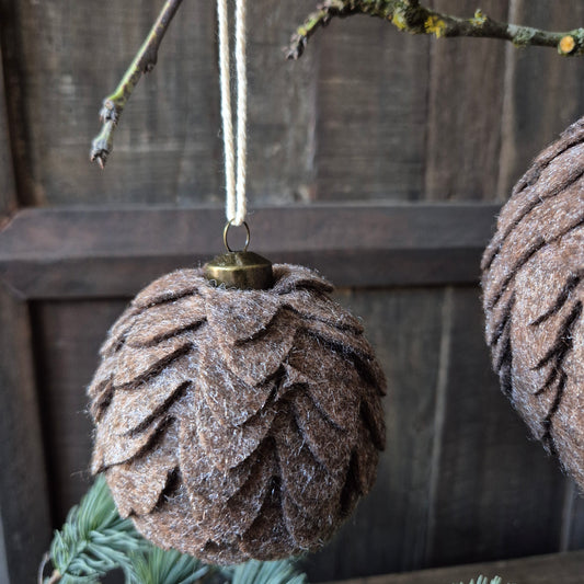 Kerstbal Mari | bruin 9cm