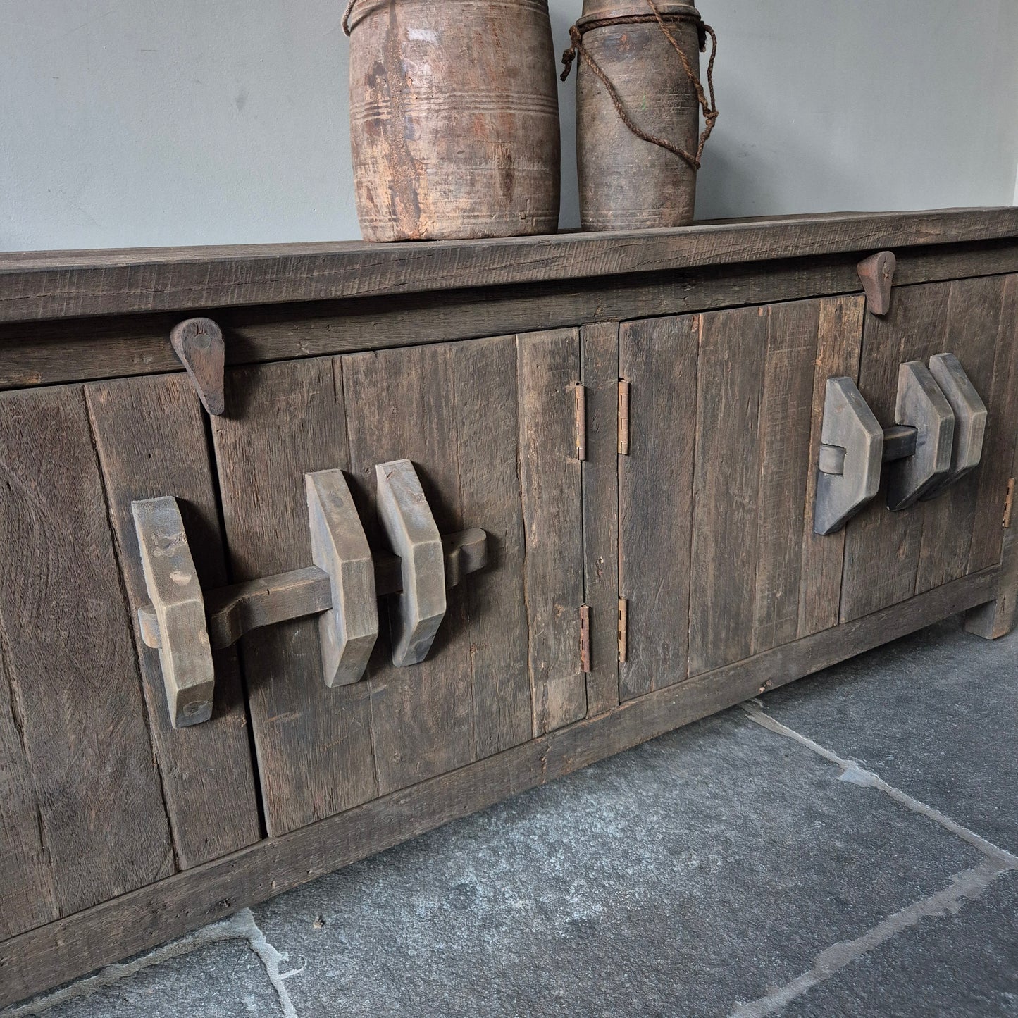 Landelijk tv meubel 210cm | schuifslot | driftwood
