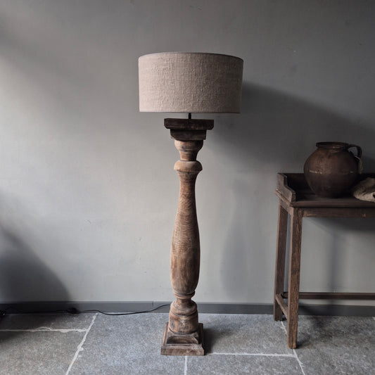 Houten baluster vloerlamp incl. shabby kap
