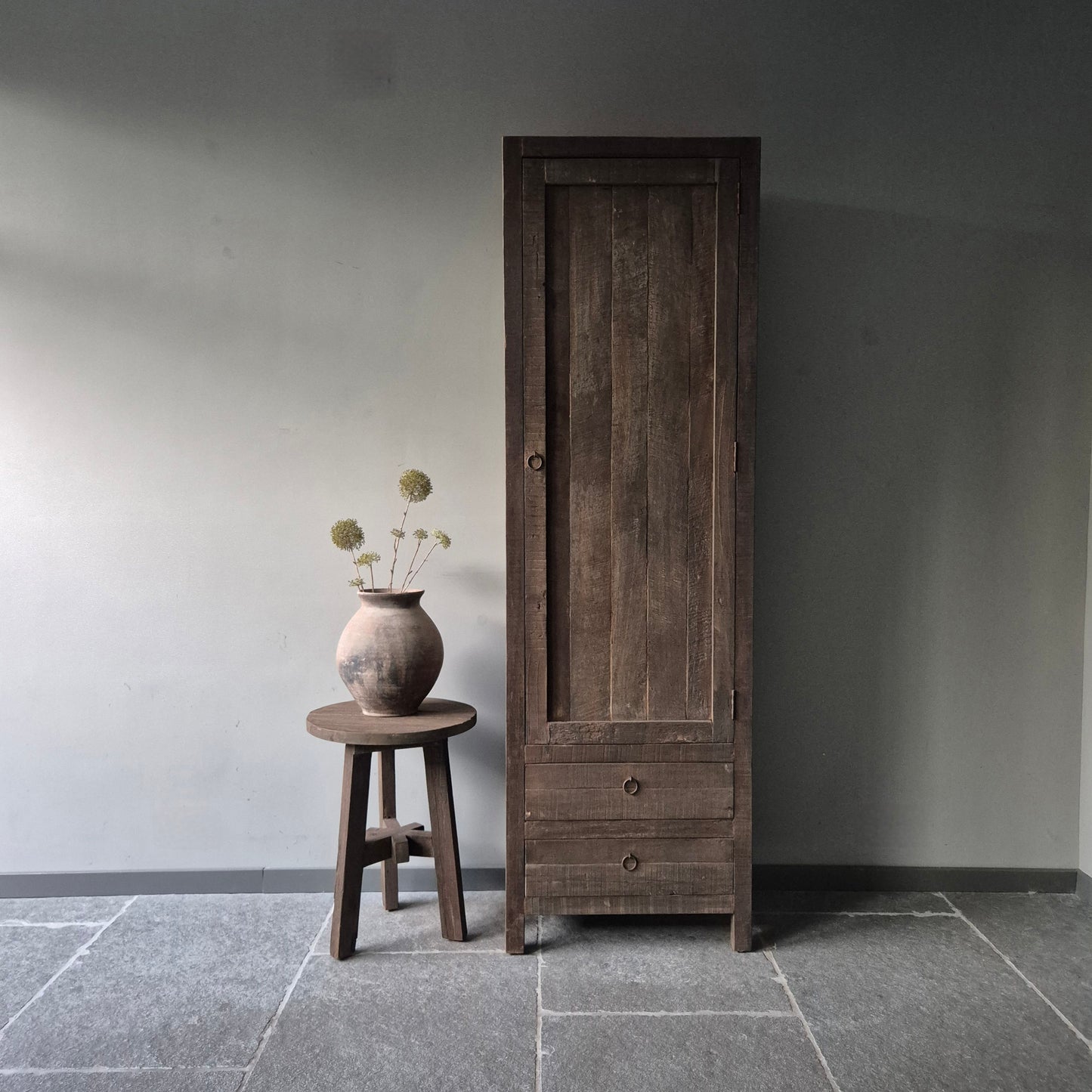 Hoge landelijke kast 1-deurs | 2-lades driftwood