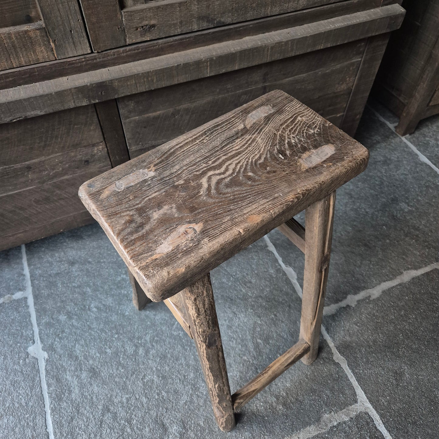 Uniek oud houten Chinese kruk nr. 13